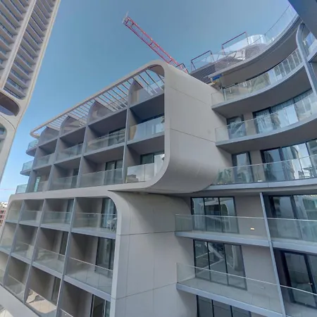 Official Mercury With Pool Access & Views 360 Estates Apartman *