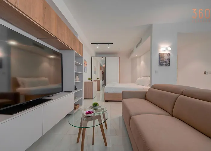 Apartman Official Mercury With Pool Access & Views 360 Estates