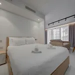 Official Mercury With Pool Access & Views 360 Estates Apartment *