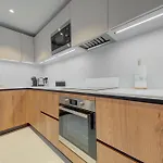 Apartment Official Mercury With Pool Access & Views 360 Estates