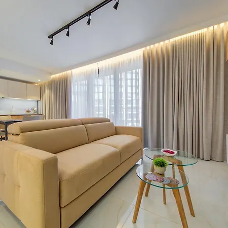 Апартаменты Official Mercury With Pool Access & Views 360 Estates *