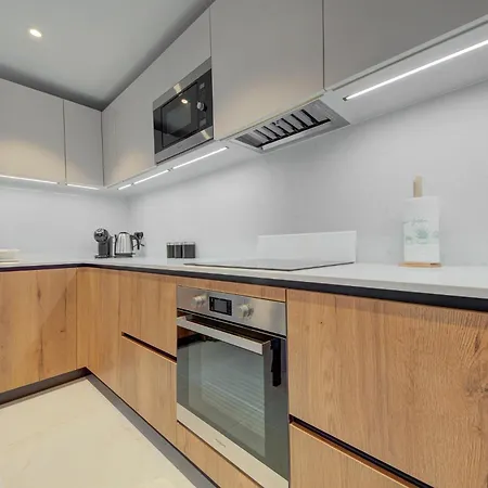 דירה Official Mercury With Pool Access & Views 360 Estates